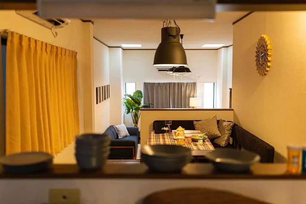静かな住宅街の4ベッドルームステイ Osaka Villa